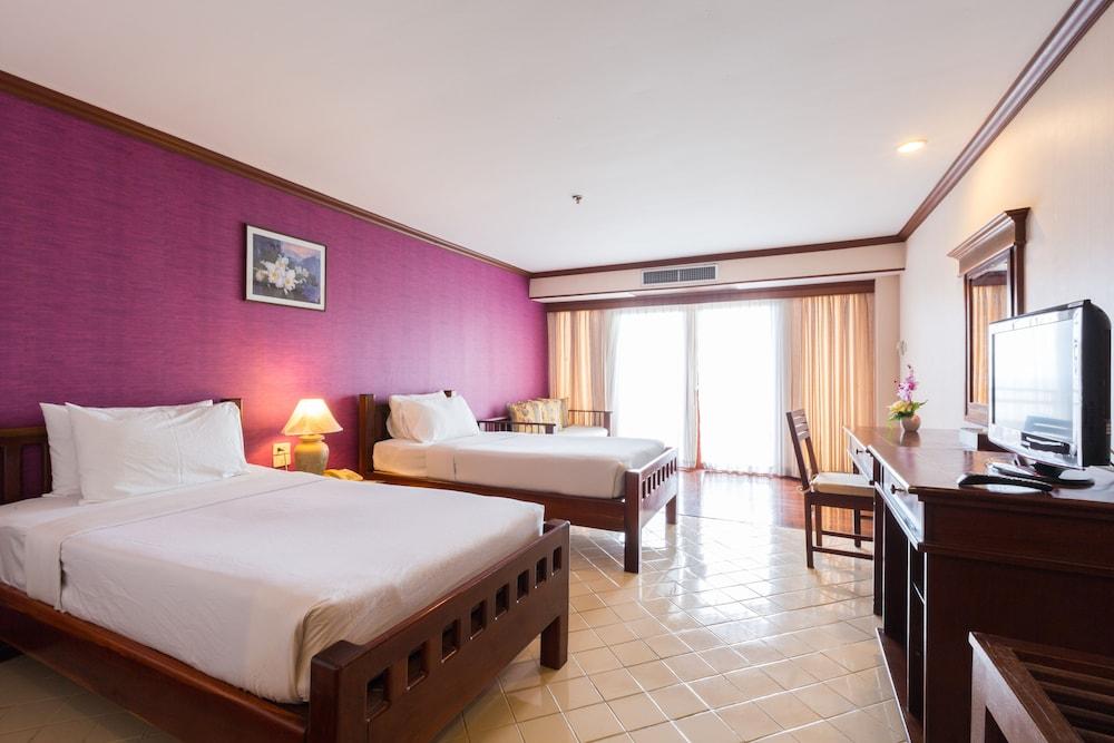 Royal Phala Cliff Beach Resort Ban Chang  Ngoại thất bức ảnh
