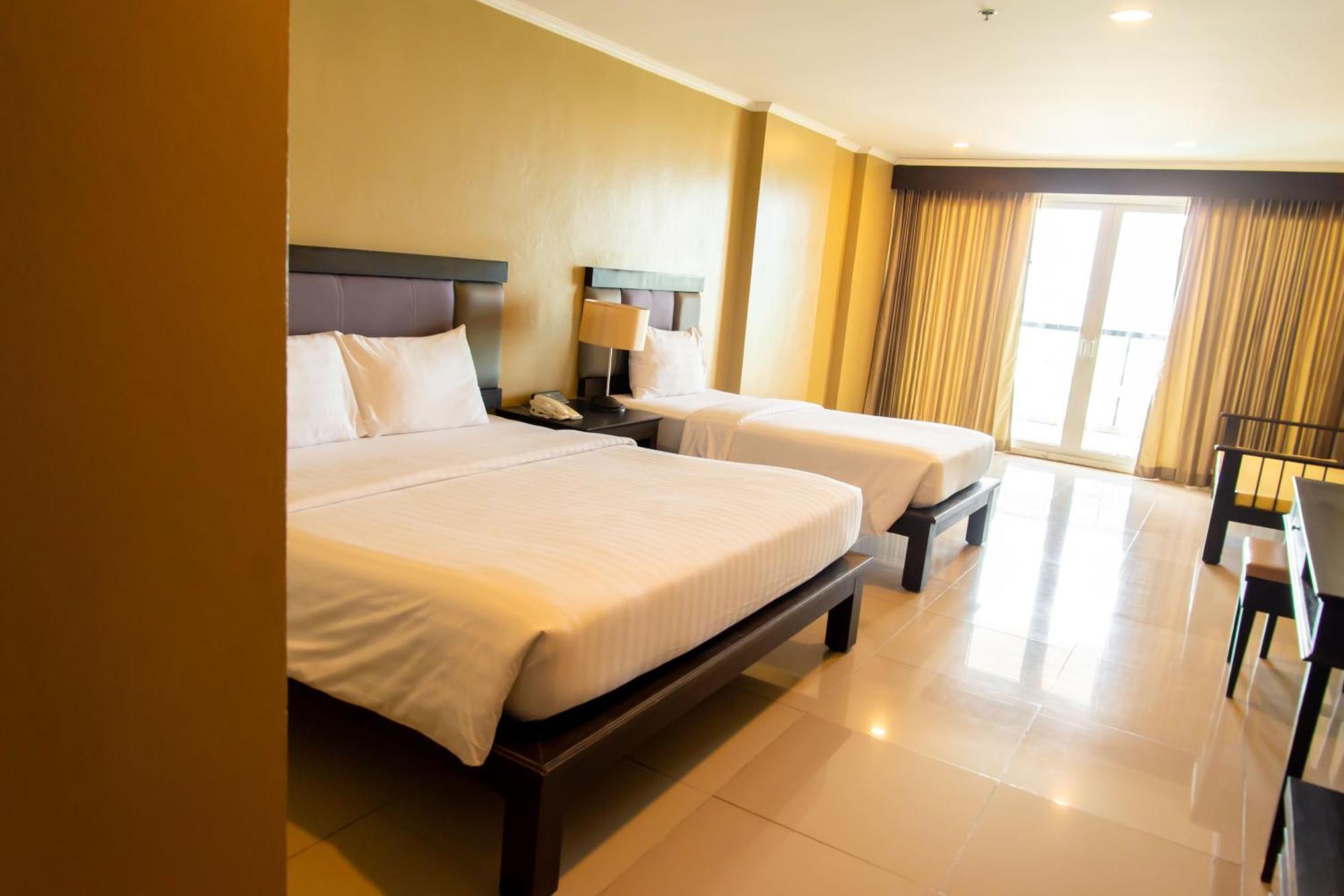 Royal Phala Cliff Beach Resort Ban Chang  Ngoại thất bức ảnh