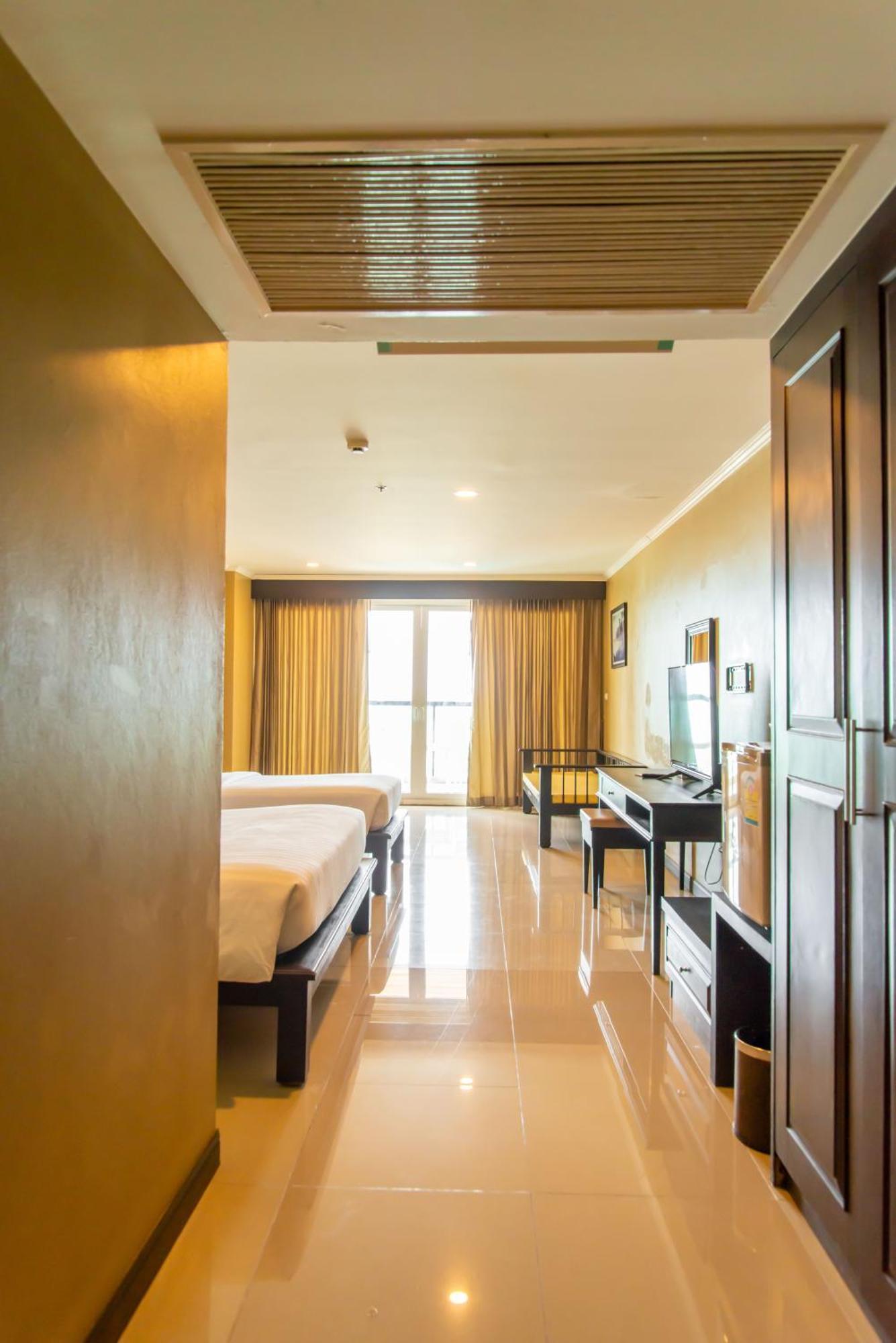 Royal Phala Cliff Beach Resort Ban Chang  Ngoại thất bức ảnh