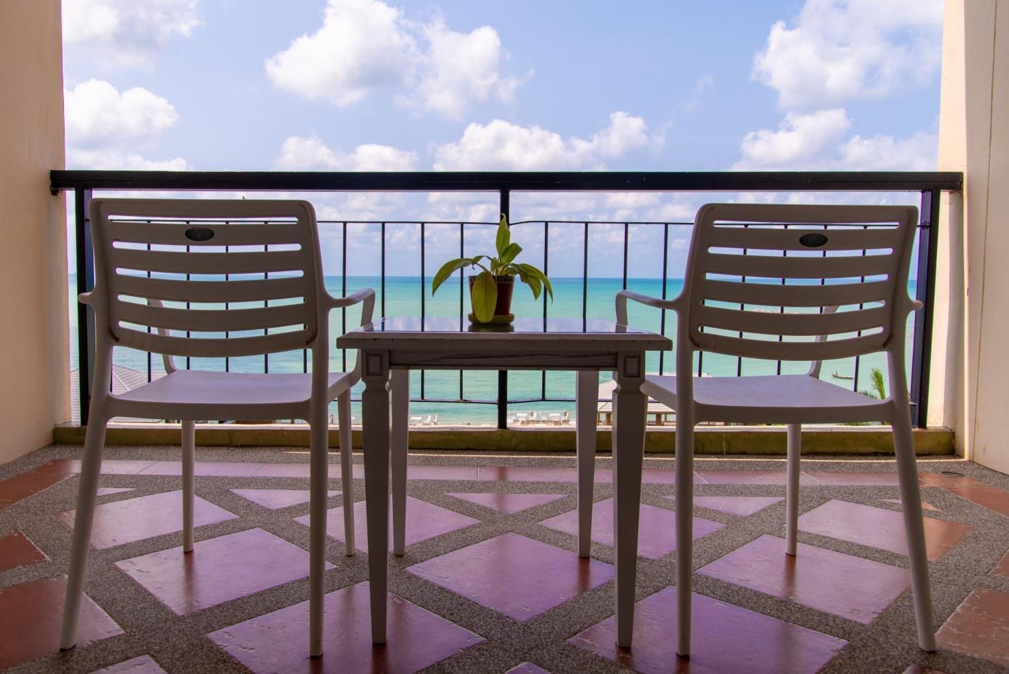 Royal Phala Cliff Beach Resort Ban Chang  Ngoại thất bức ảnh